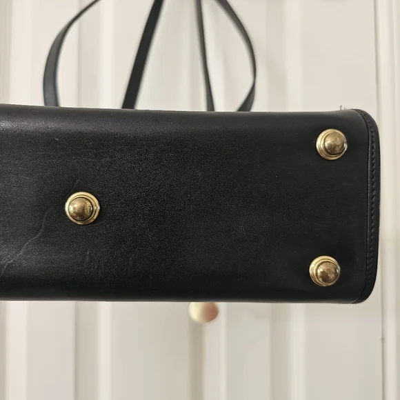 Dooney & Bourke Shoulder Bag - Picture 6 of 13